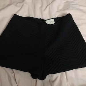 Cute high waisted zig zag shorts black